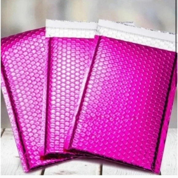 Other - 15 Pink 6 X 9 Bubble Mailers for Home Or Office NEW